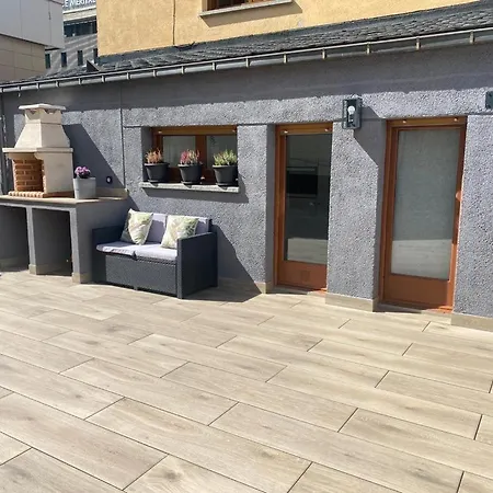 Amplio Atico Con Terraza En Andorra Centro Les Escaldes